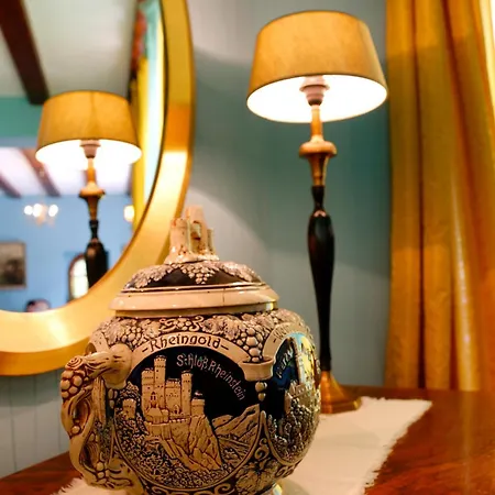 מלון Markgraefler Hof 3*