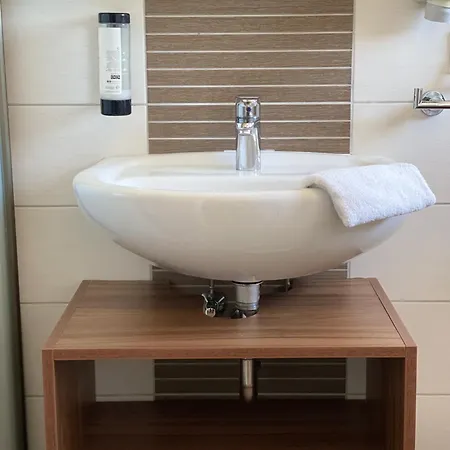 Markgraefler Hof מלון באדנוויילר