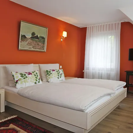 Markgraefler Hof מלון 3*